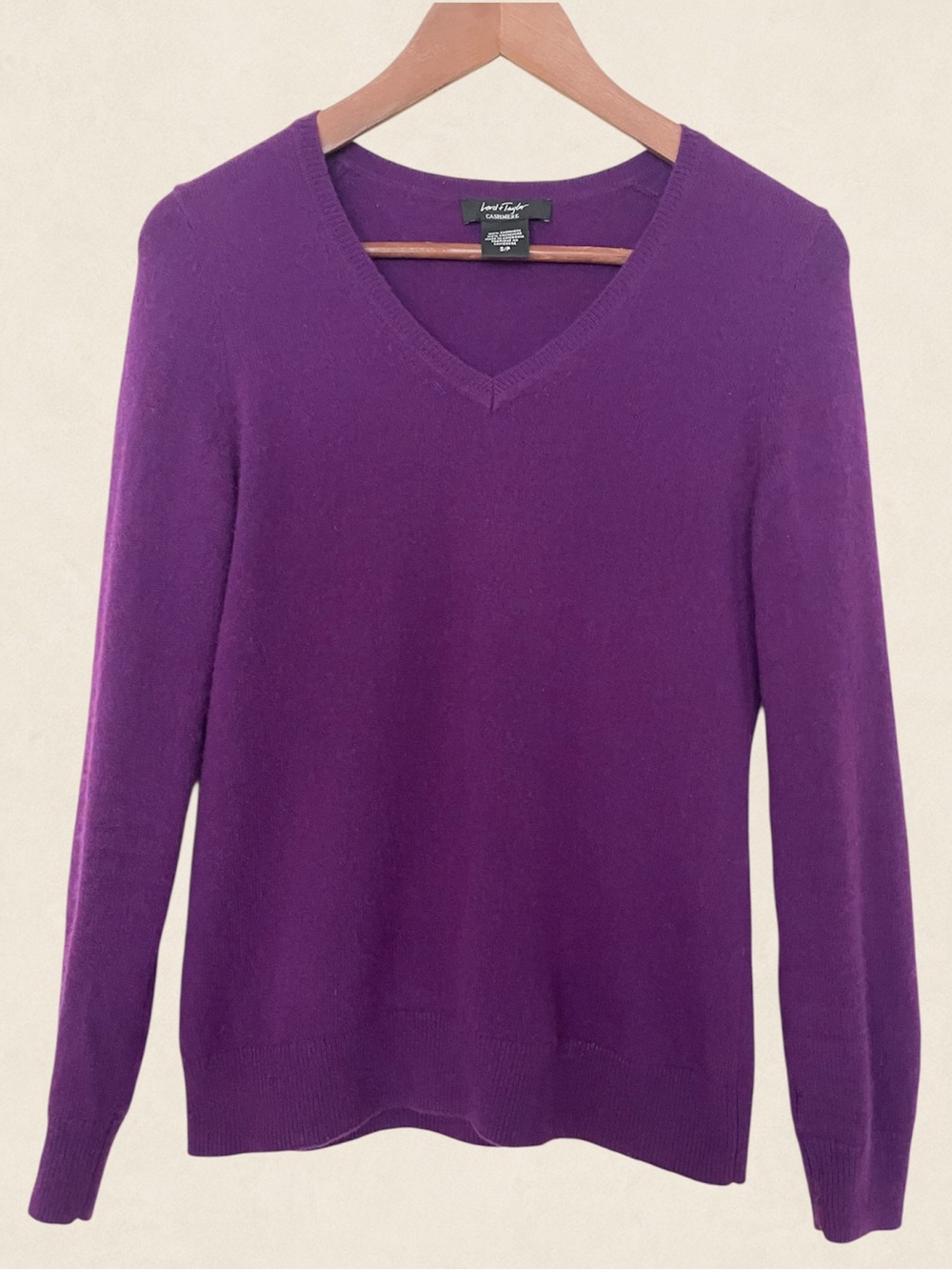 Lord & Taylor Purple V-Neck 100% Cashmere Sweater Small Pullover